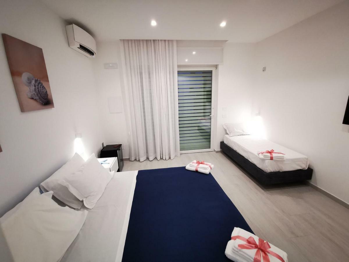 Sunset Bay Bed & Breakfast Torre Suda Exterior photo