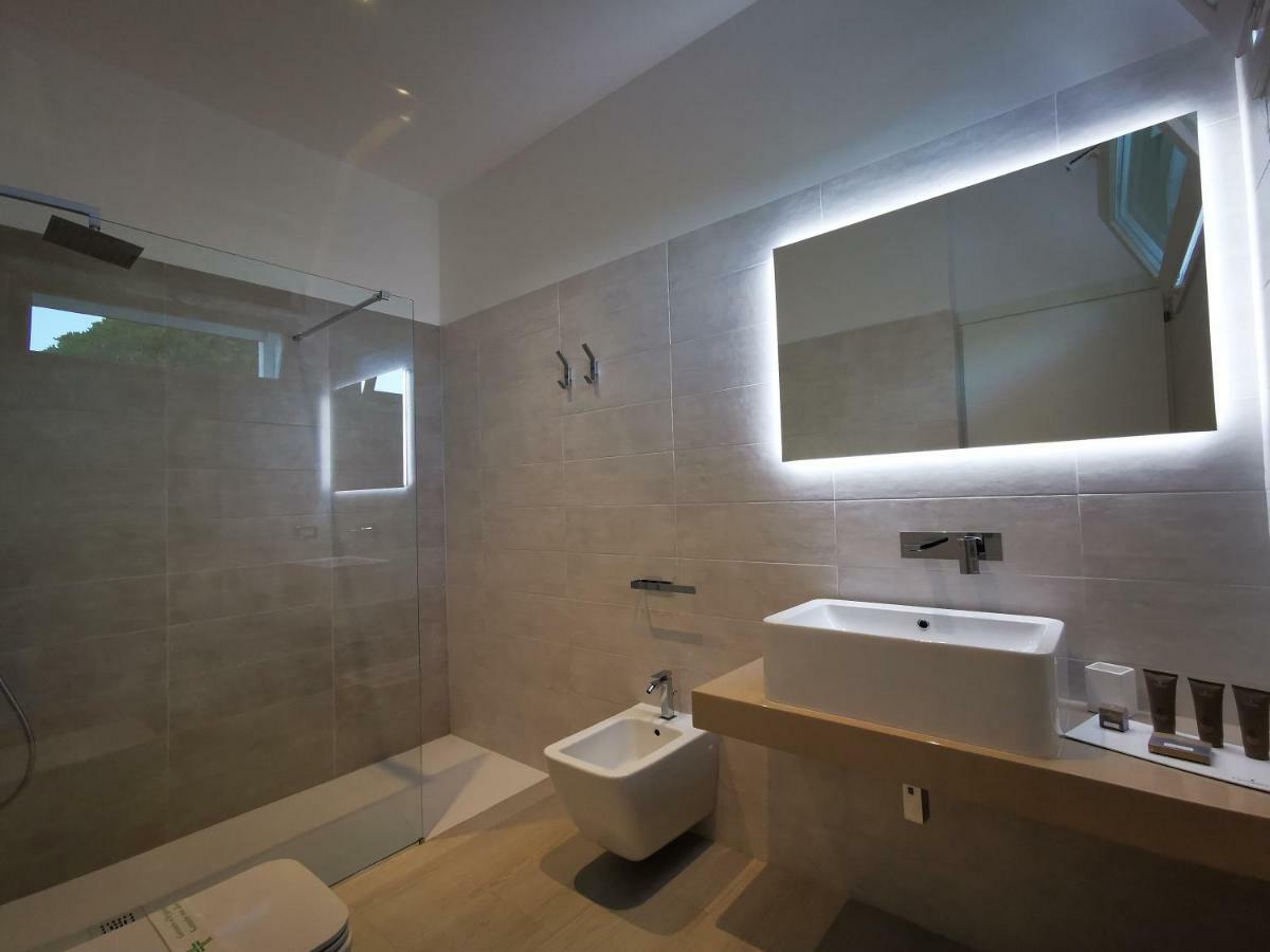 Sunset Bay Bed & Breakfast Torre Suda Exterior photo